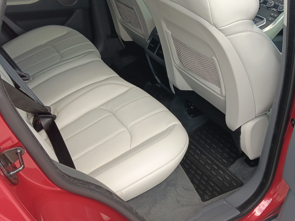 Land Rover Range Rover Evoque Vehicle Full-screen Gallery Image 14