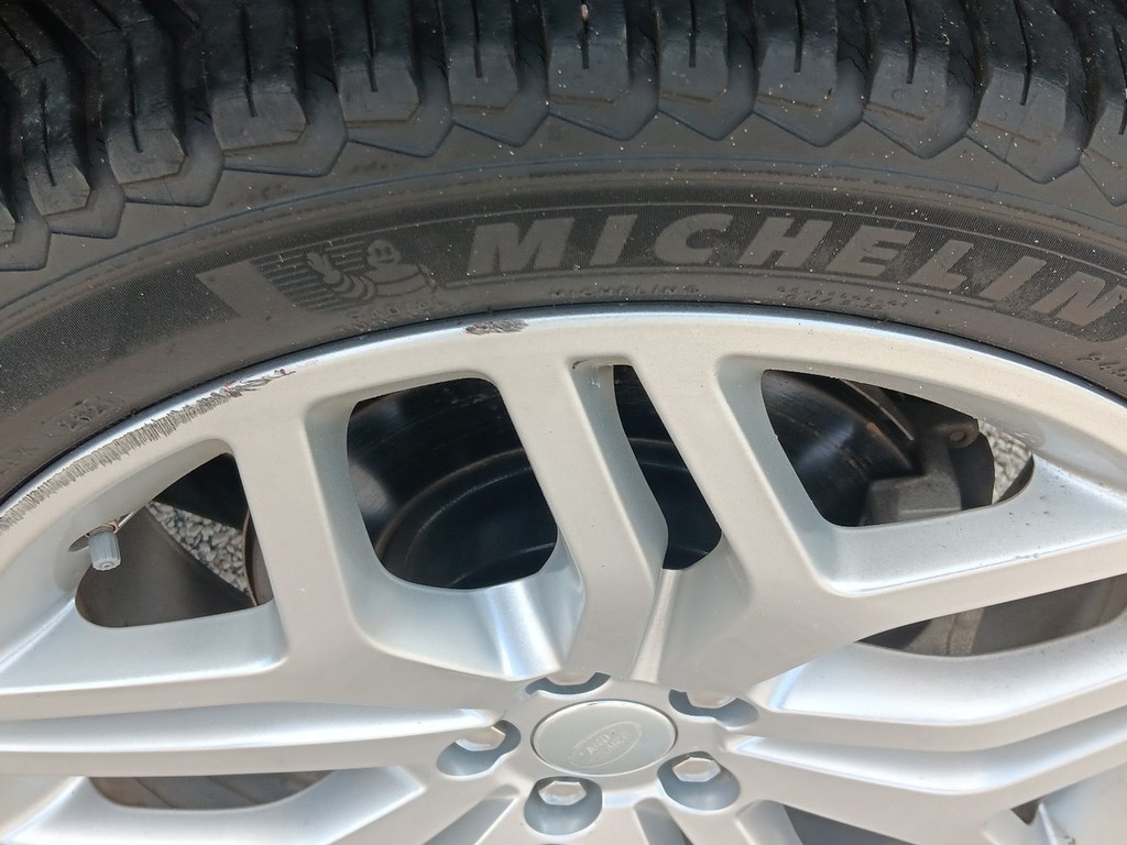 Land Rover Range Rover Evoque Vehicle Full-screen Gallery Image 19