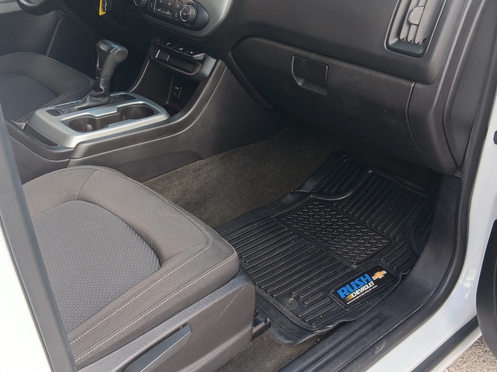 Chevrolet Colorado Vehicle Full-screen Gallery Image 10