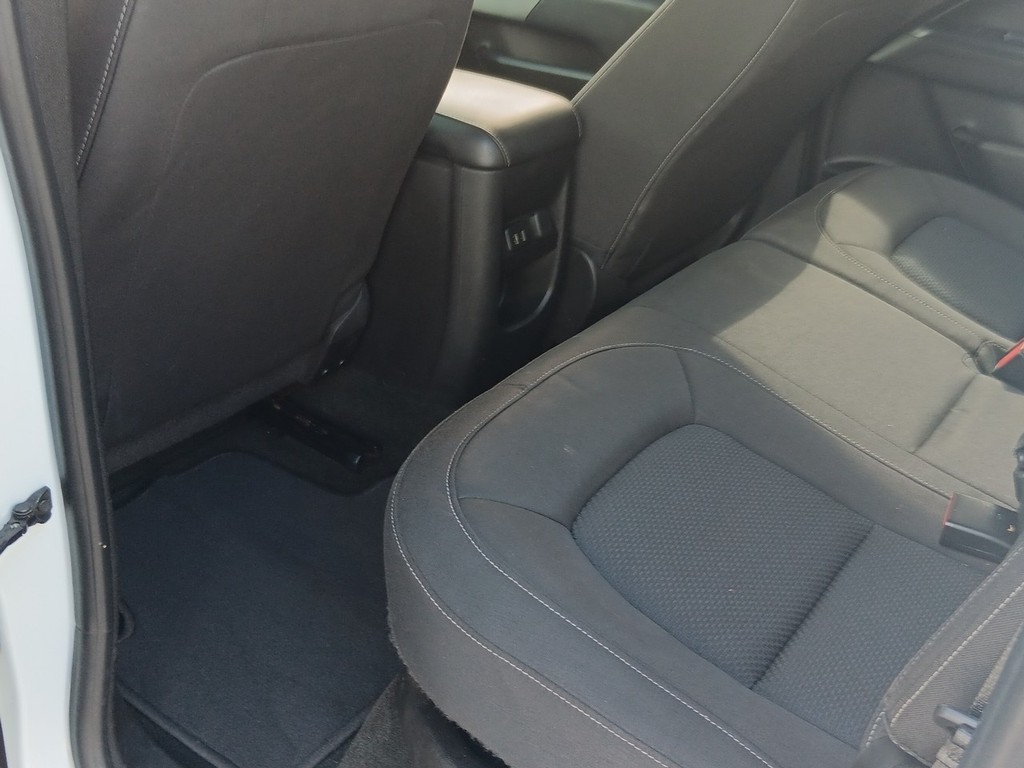 Chevrolet Colorado Vehicle Full-screen Gallery Image 14