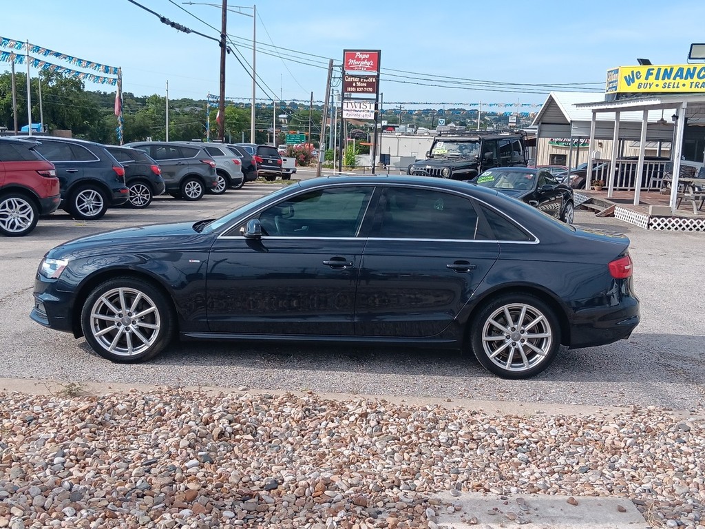 Audi A4 Vehicle Full-screen Gallery Image 06