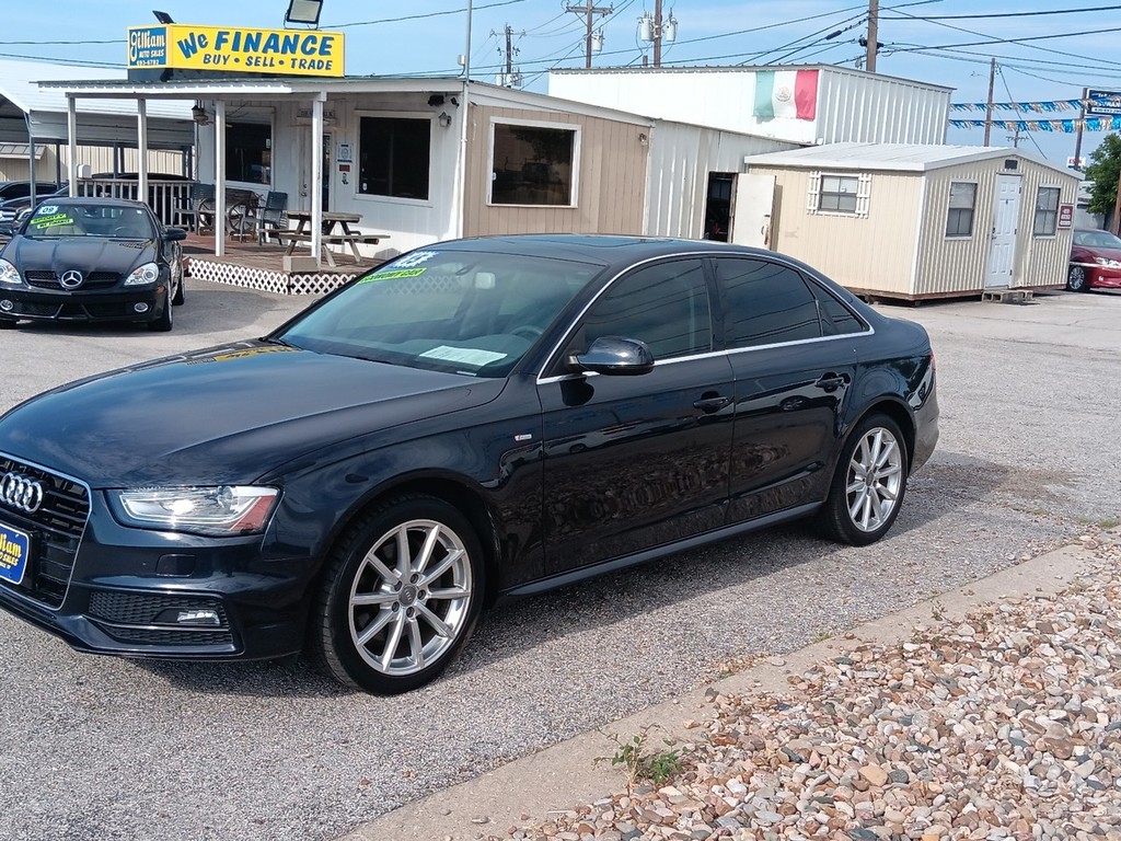 Audi A4 Vehicle Full-screen Gallery Image 07