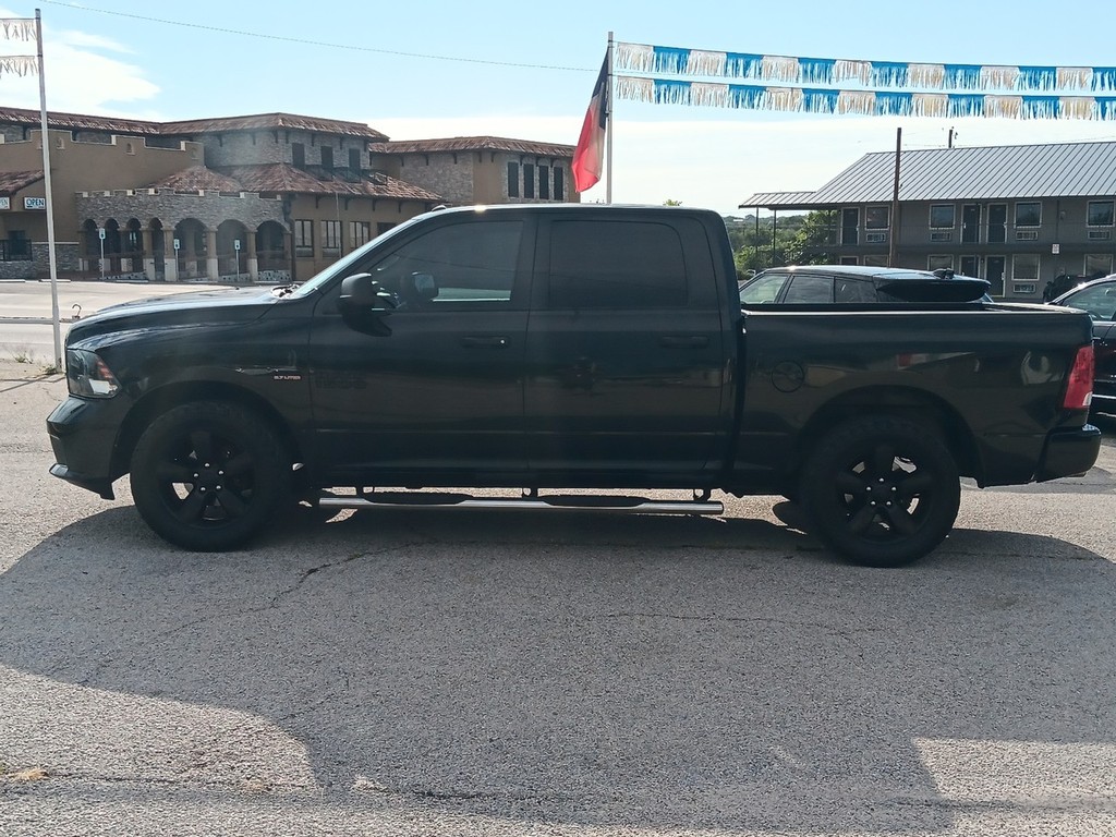 Ram 1500 Vehicle Full-screen Gallery Image 08