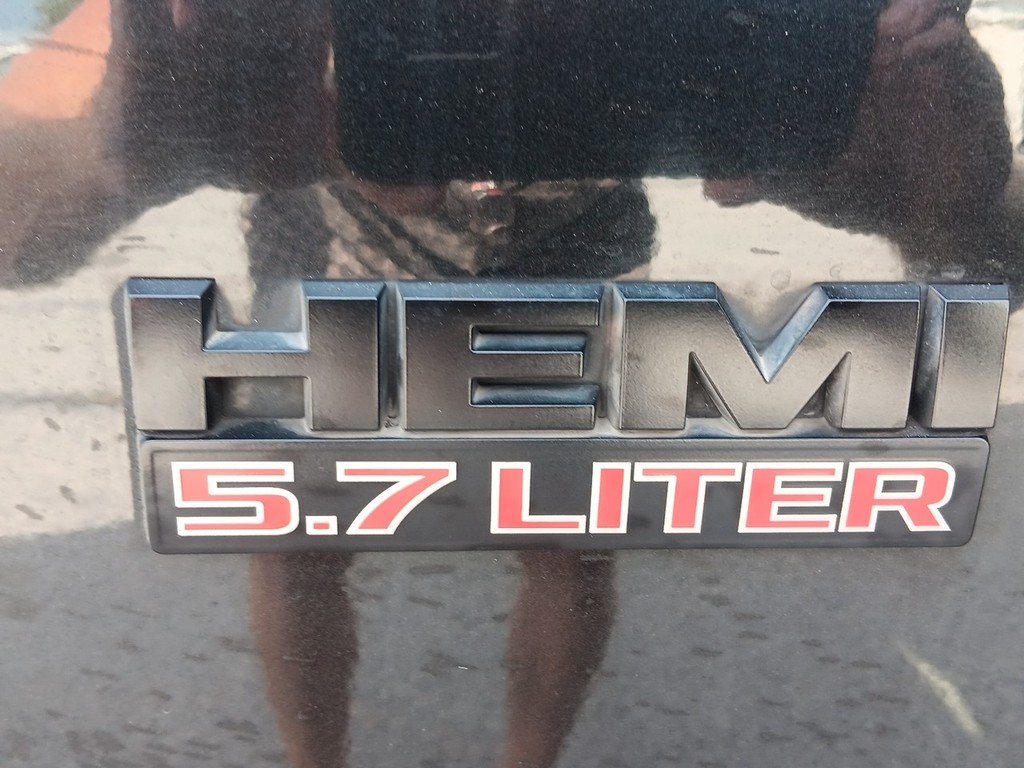 Ram 1500 Vehicle Full-screen Gallery Image 19