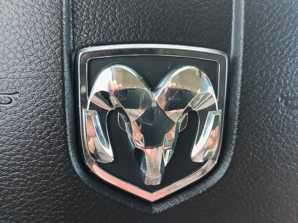 Ram 1500 Vehicle Full-screen Gallery Image 23