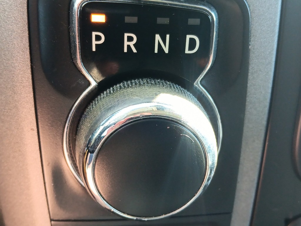 Ram 1500 Vehicle Full-screen Gallery Image 26
