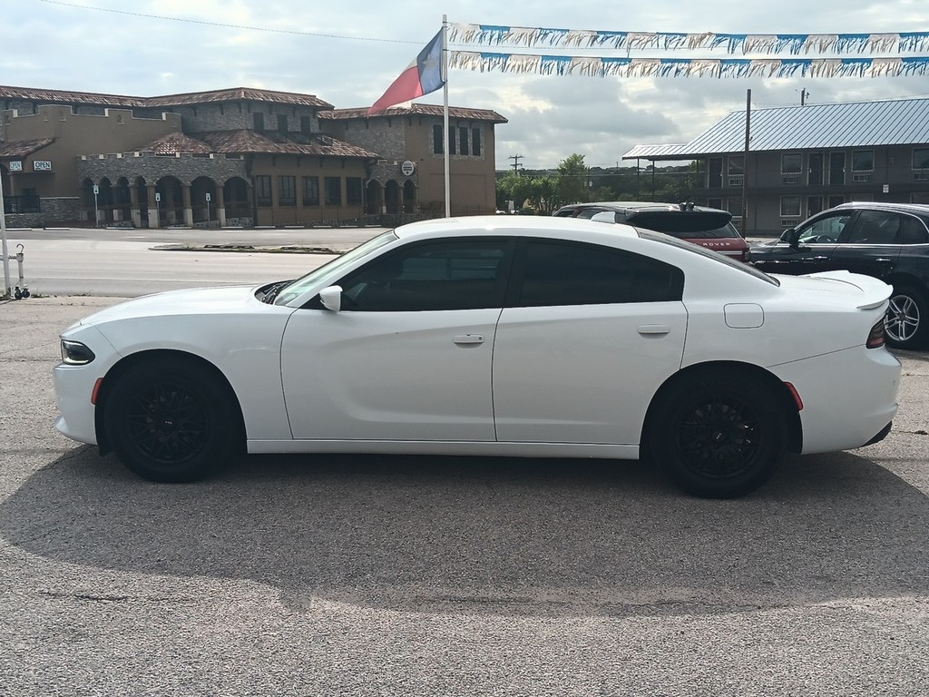 Dodge Charger Vehicle Full-screen Gallery Image 06