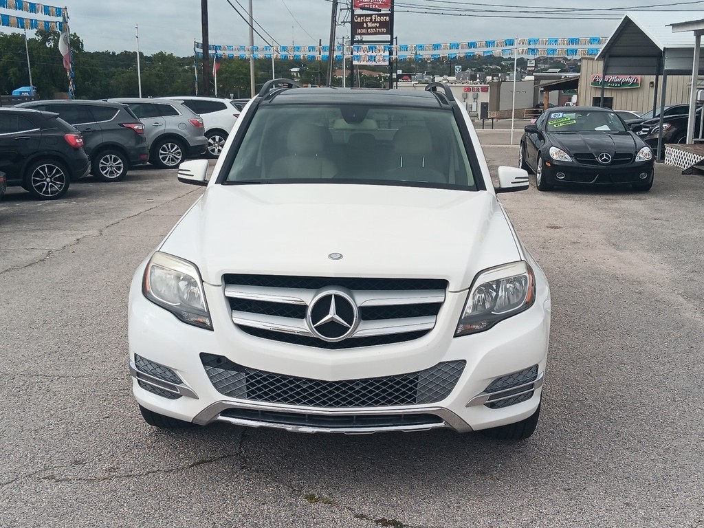 Mercedes-Benz GLK-Class Vehicle Full-screen Gallery Image 8