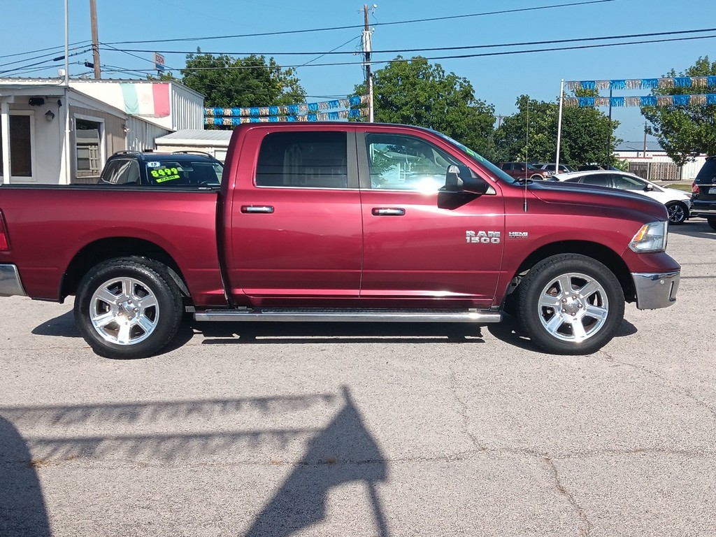 Ram 1500 Vehicle Full-screen Gallery Image 02
