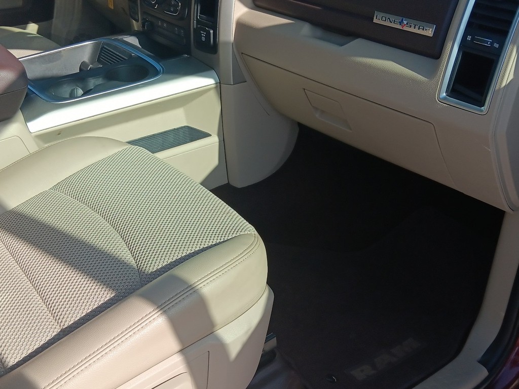 Ram 1500 Vehicle Full-screen Gallery Image 10