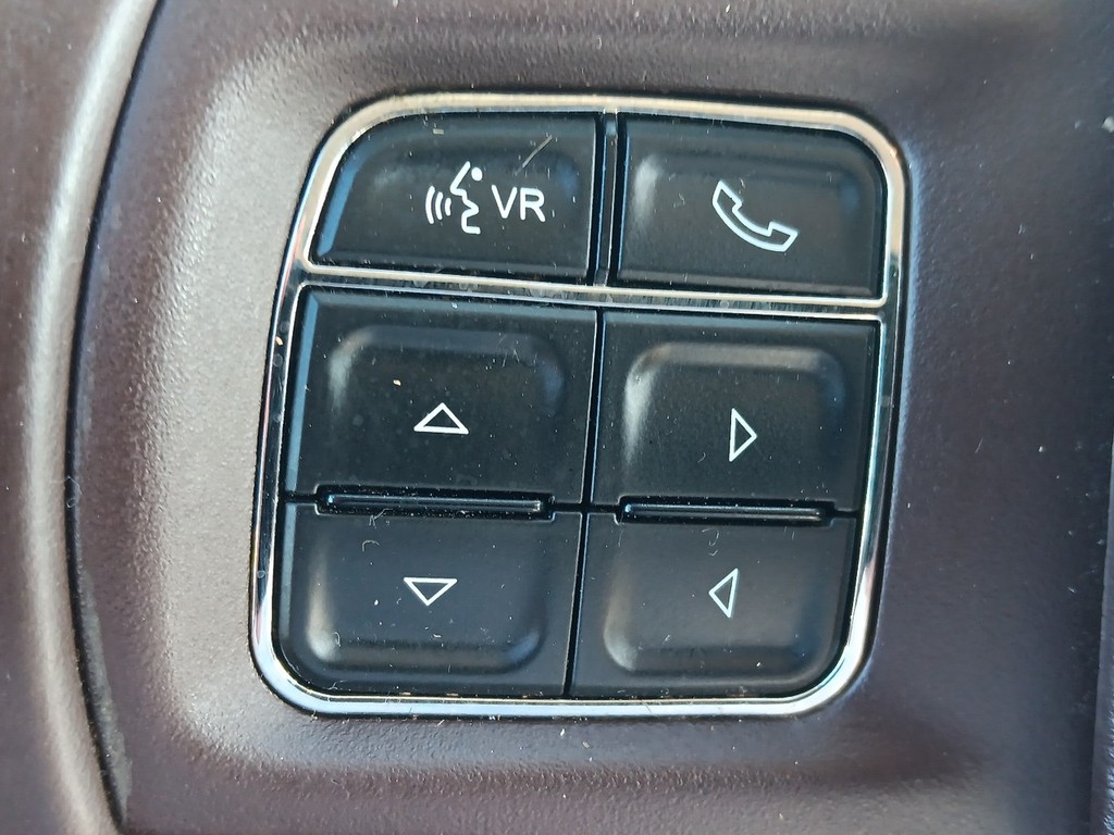 Ram 1500 Vehicle Full-screen Gallery Image 22
