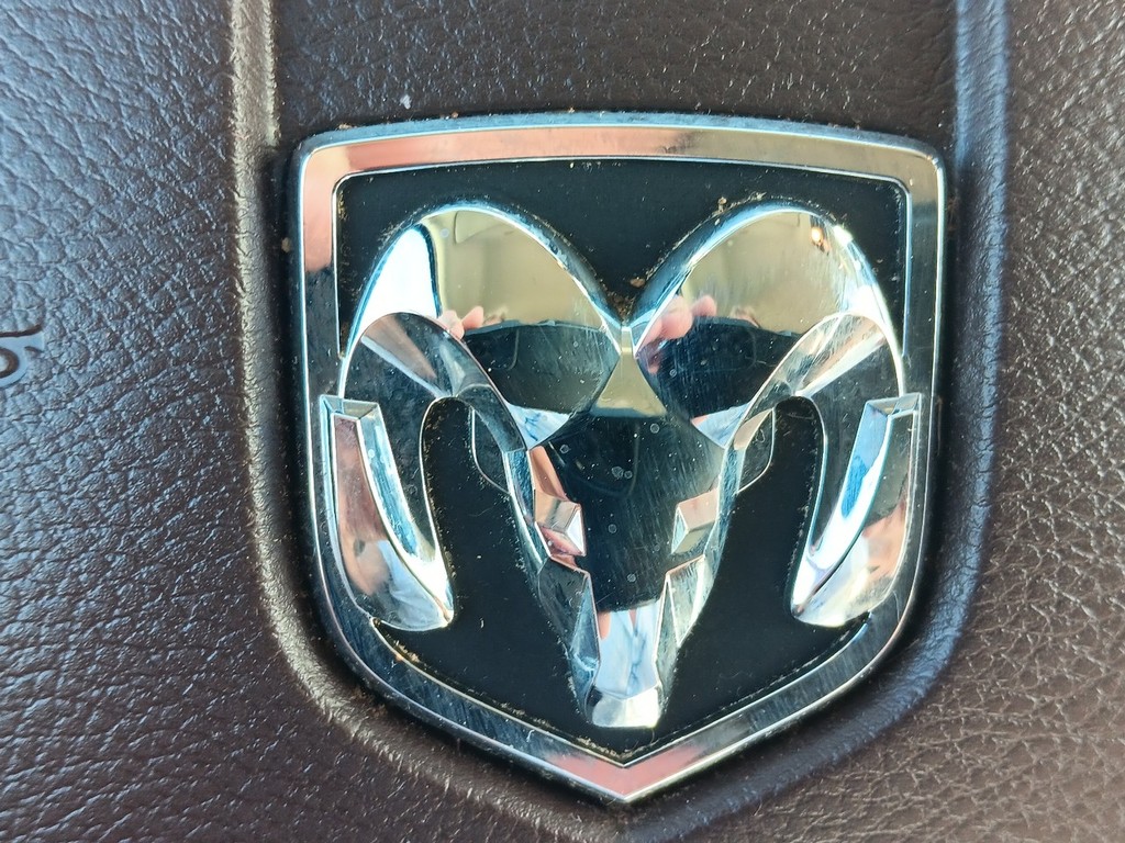 Ram 1500 Vehicle Full-screen Gallery Image 24