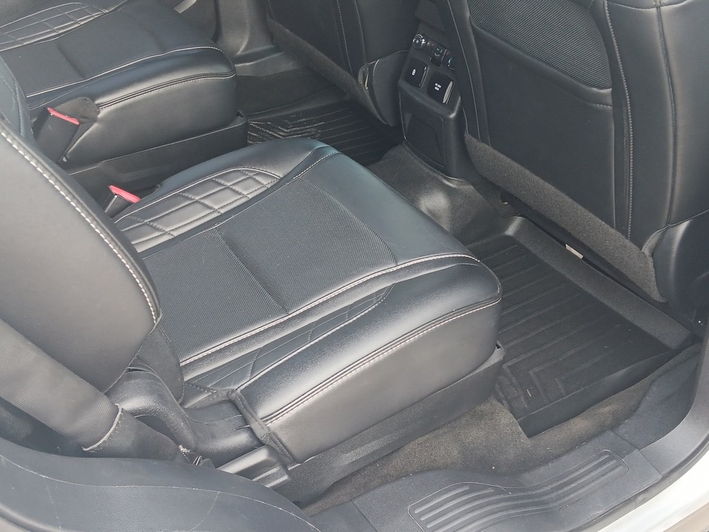 2016 Ford Explorer Platinum - Photo 12