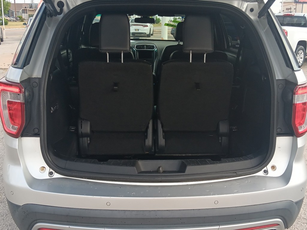 2016 Ford Explorer Platinum - Photo 13