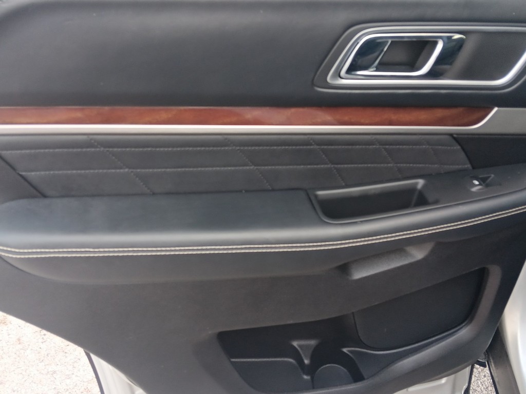 2016 Ford Explorer Platinum - Photo 14