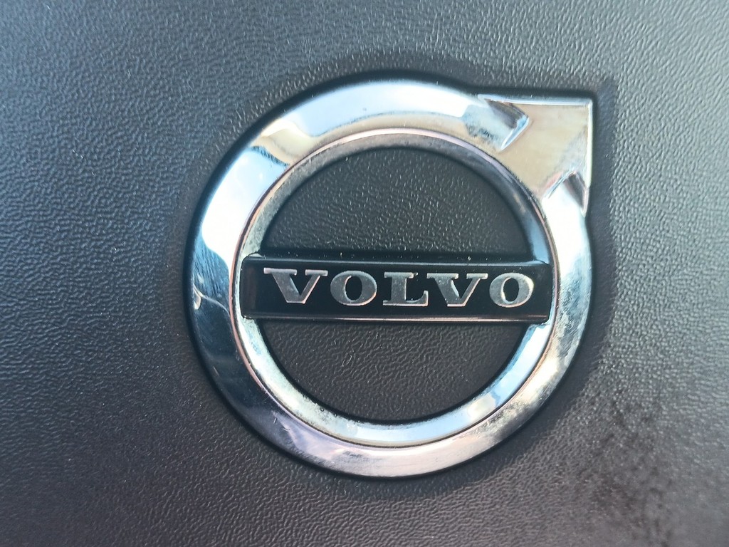 Volvo XC90 Vehicle Full-screen Gallery Image 19