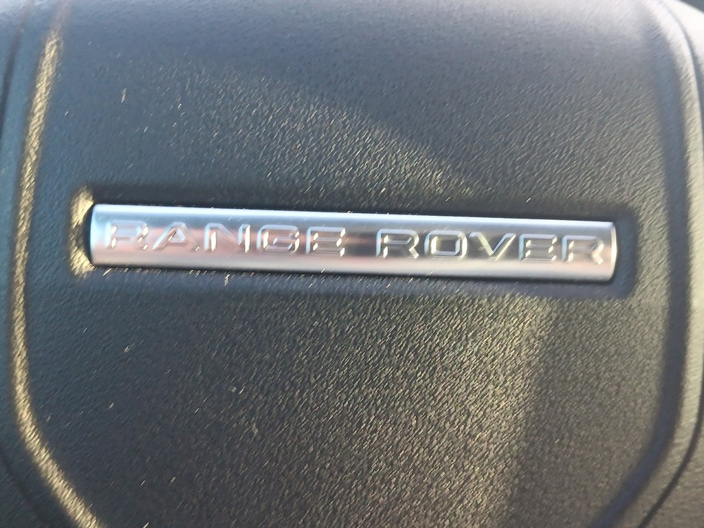 Land Rover Range Rover Evoque Vehicle Full-screen Gallery Image 20
