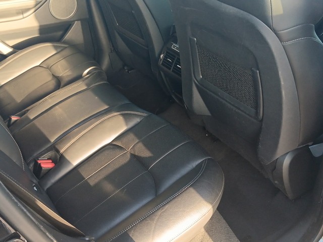 Land Rover Range Rover Evoque Vehicle Full-screen Gallery Image 13
