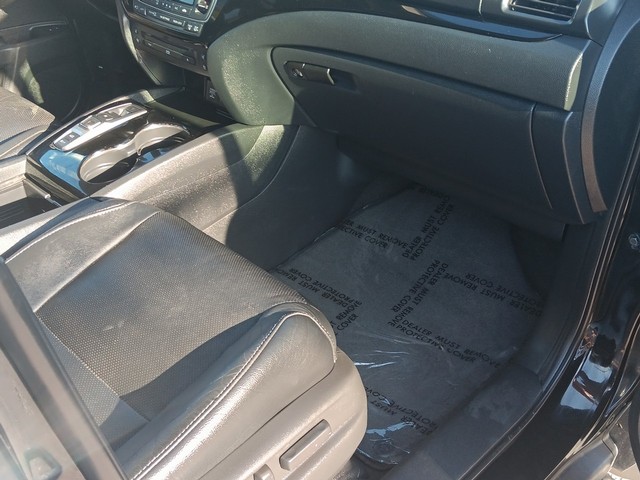 Honda Pilot Vehicle Full-screen Gallery Image 10