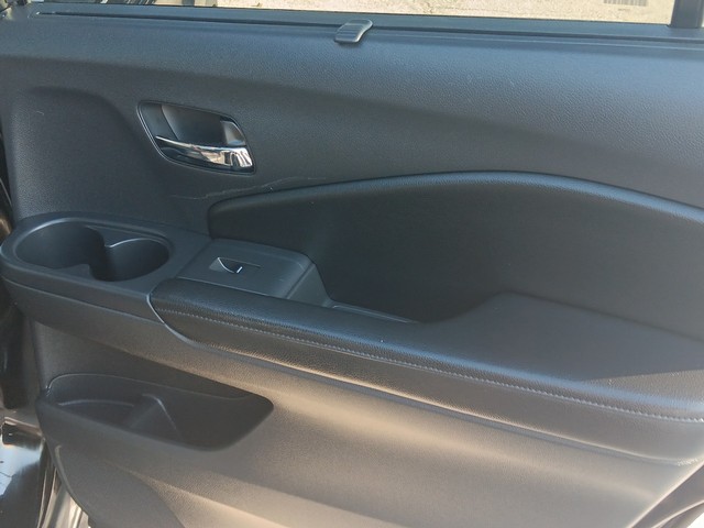 Honda Pilot Vehicle Full-screen Gallery Image 11