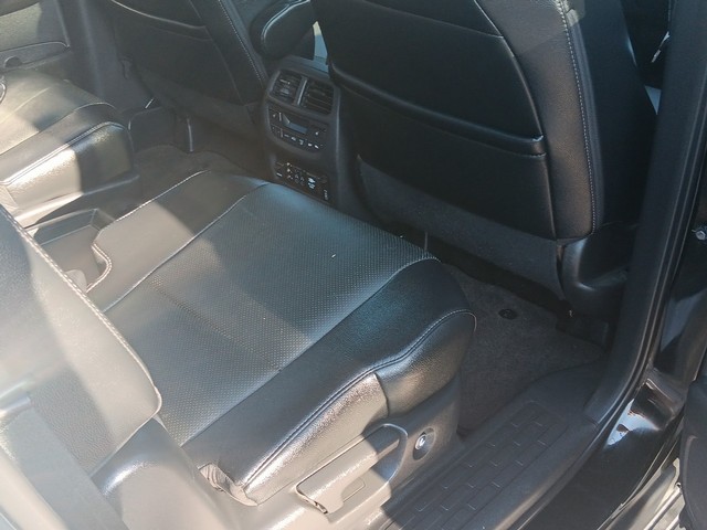 Honda Pilot Vehicle Full-screen Gallery Image 12
