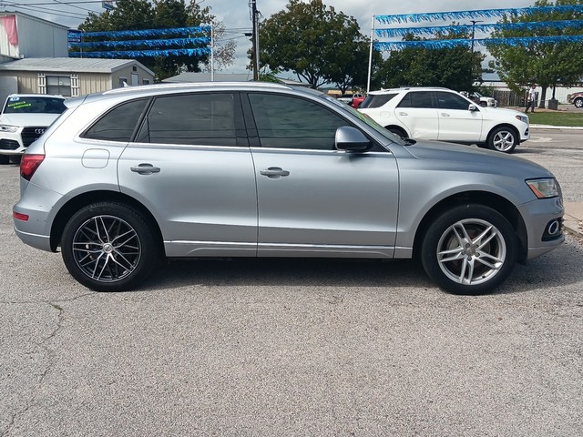 Audi Q5 Vehicle Full-screen Gallery Image 02