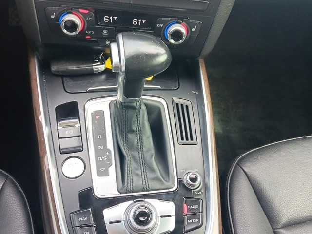 Audi Q5 Vehicle Full-screen Gallery Image 19