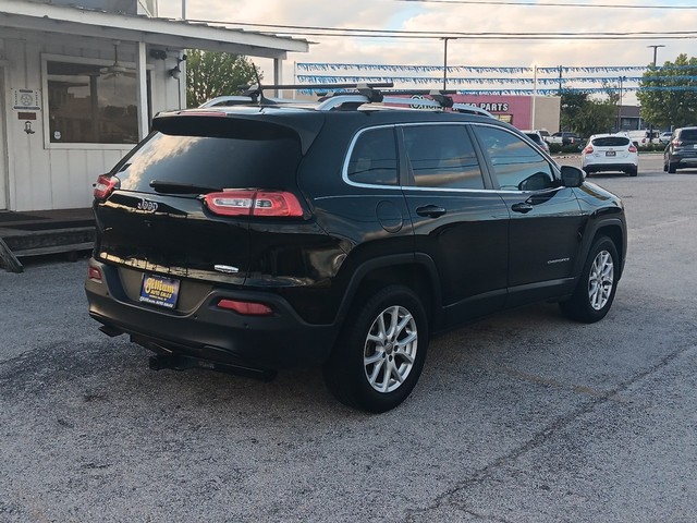 Jeep Cherokee Vehicle Full-screen Gallery Image 03