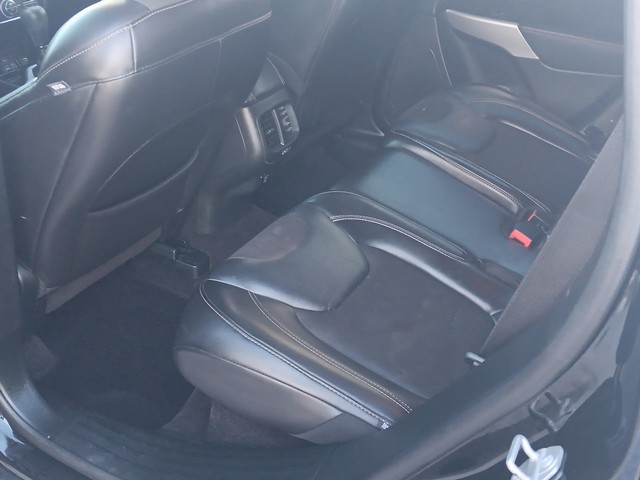 Jeep Cherokee Vehicle Full-screen Gallery Image 14