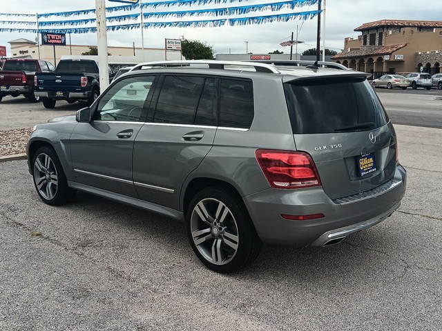 Mercedes-Benz GLK-Class Vehicle Full-screen Gallery Image 05