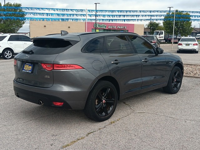 Jaguar F-Pace Vehicle Full-screen Gallery Image 03