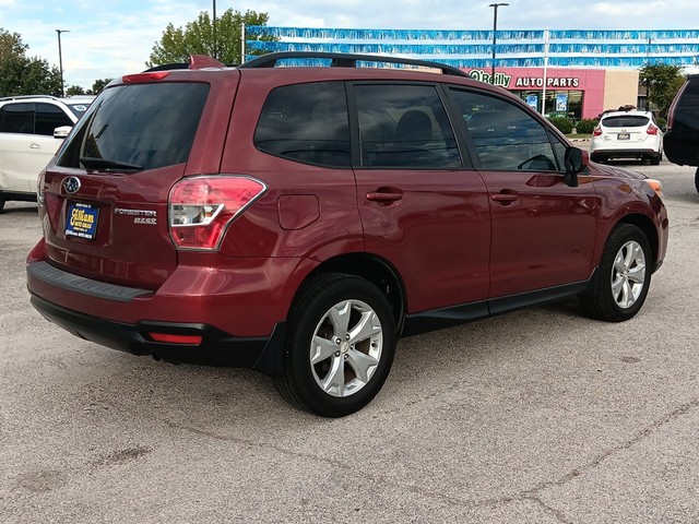 Subaru Forester Vehicle Full-screen Gallery Image 03