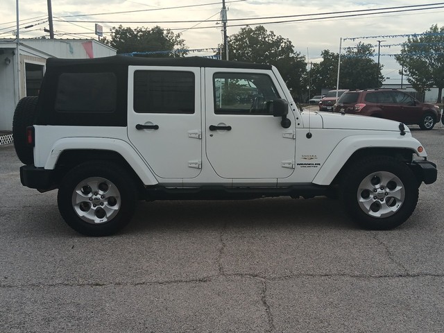 Jeep Wrangler Unlimited Vehicle Full-screen Gallery Image 02