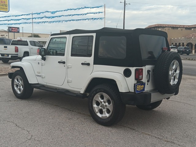 Jeep Wrangler Unlimited Vehicle Full-screen Gallery Image 05