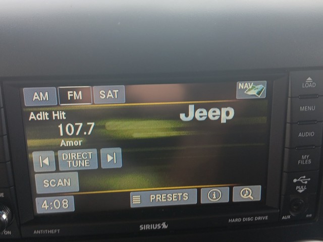 Jeep Wrangler Unlimited Vehicle Full-screen Gallery Image 18