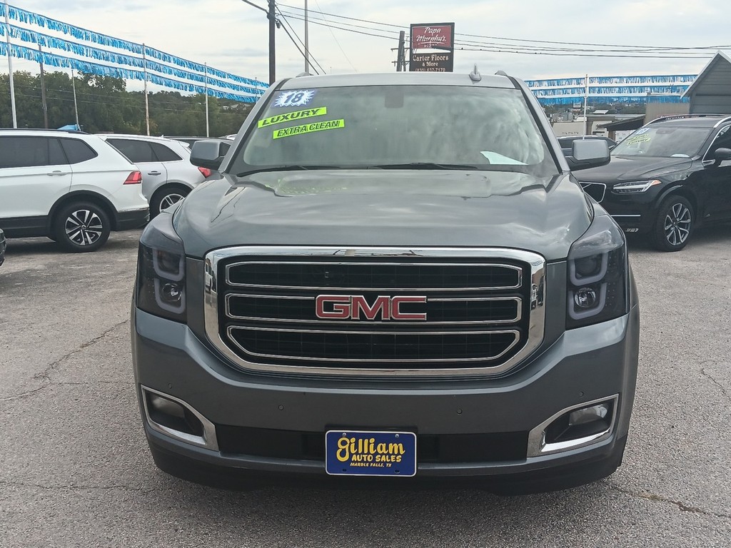 GMC Yukon Vehicle Full-screen Gallery Image 8