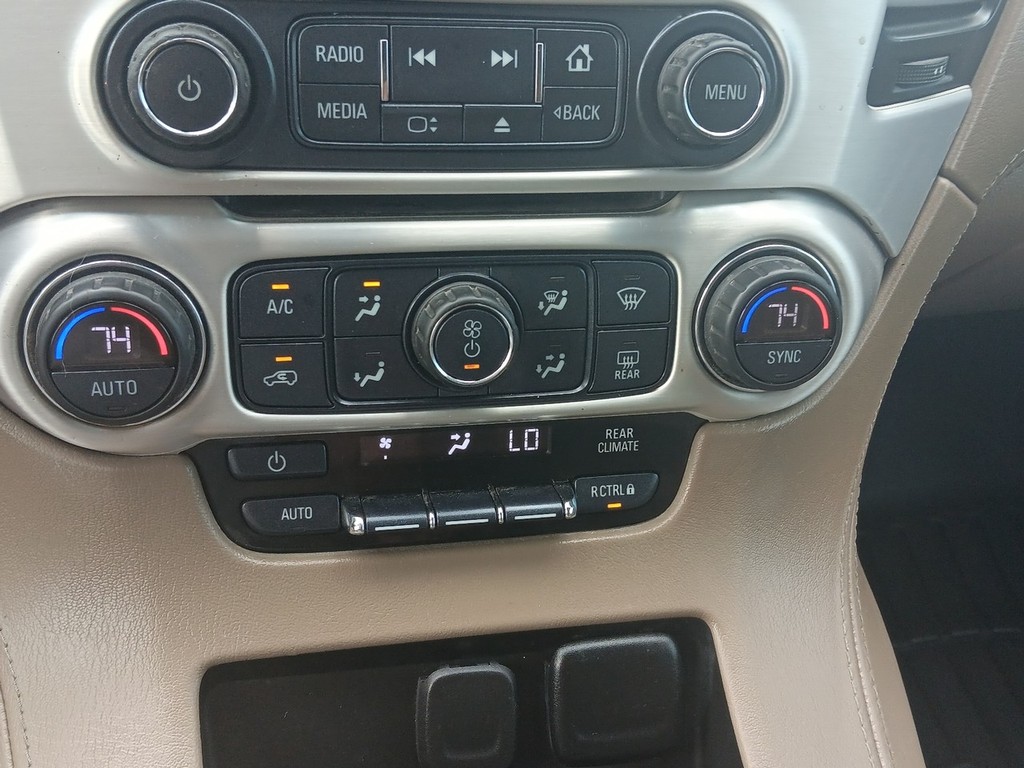 GMC Yukon Vehicle Full-screen Gallery Image 20