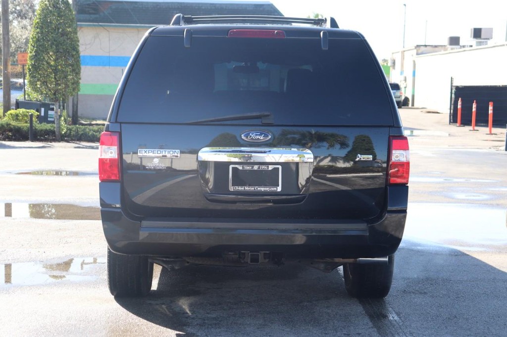 Ford Expedition EL Vehicle Image 07