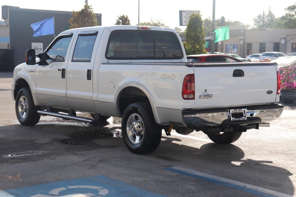Ford Super Duty F-250 Vehicle Image 06