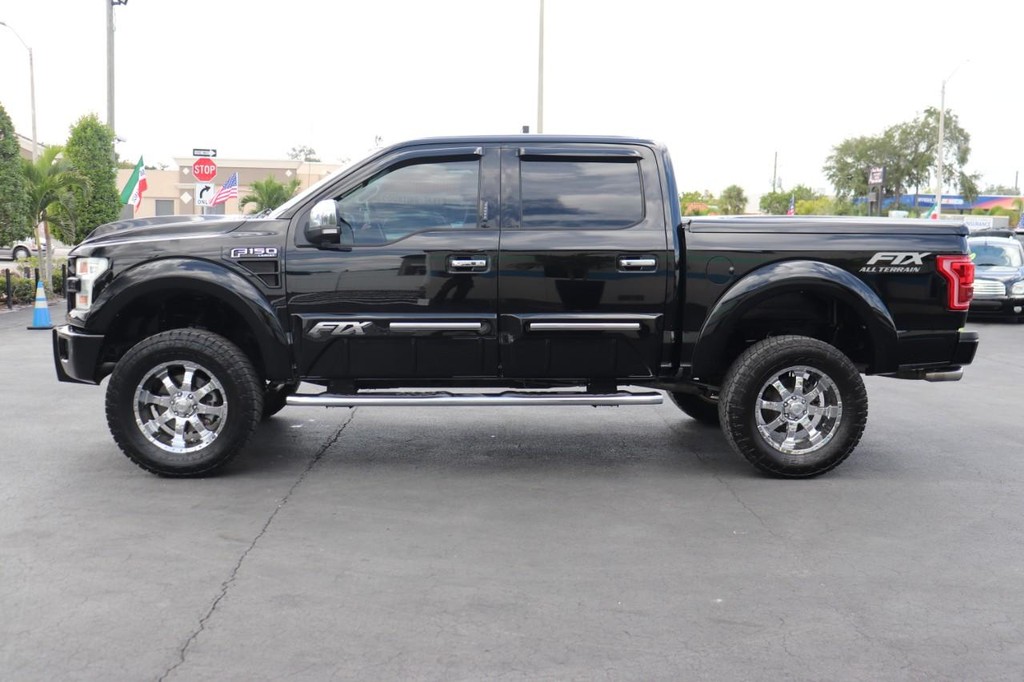 Ford F-150 Vehicle Full-screen Gallery Image 04