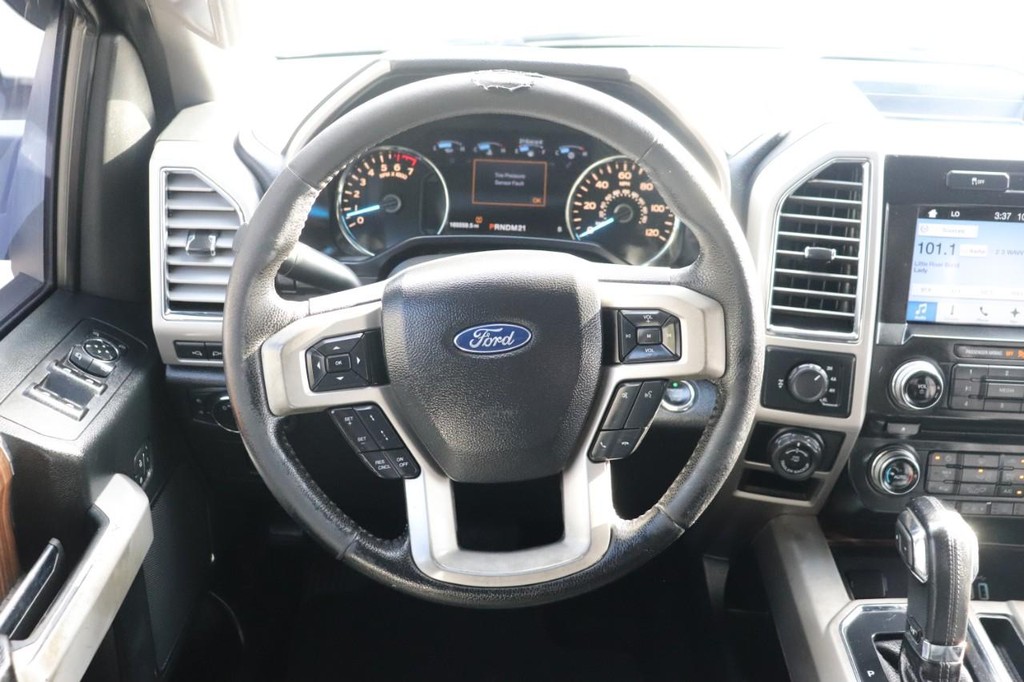 Ford F-150 Vehicle Full-screen Gallery Image 22