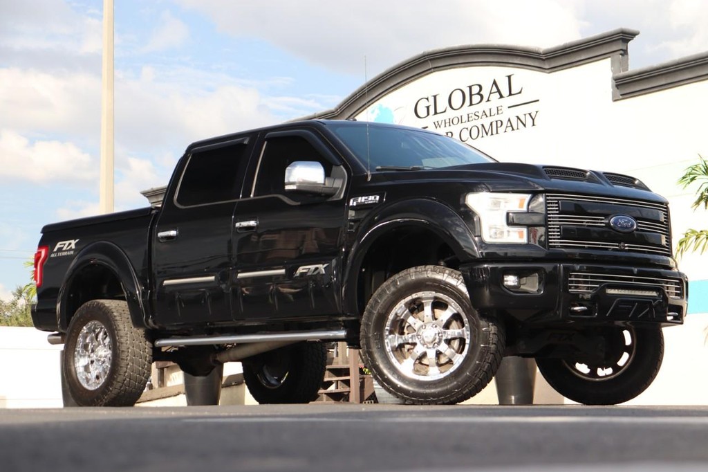 Ford F-150 Vehicle Full-screen Gallery Image 24