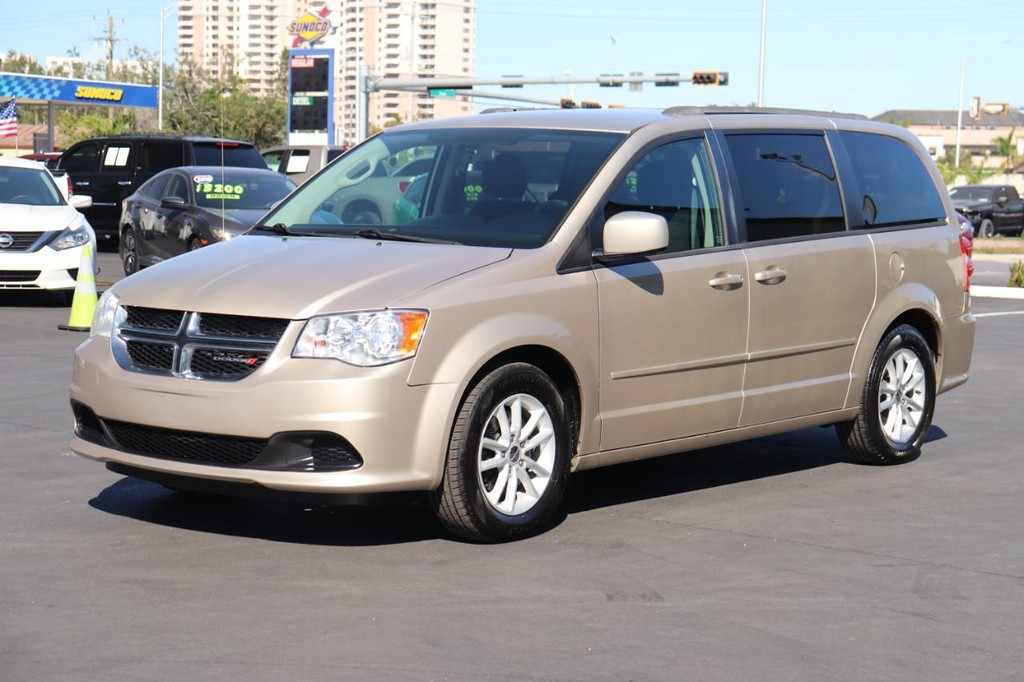 2014 Dodge Grand Caravan SXT photo