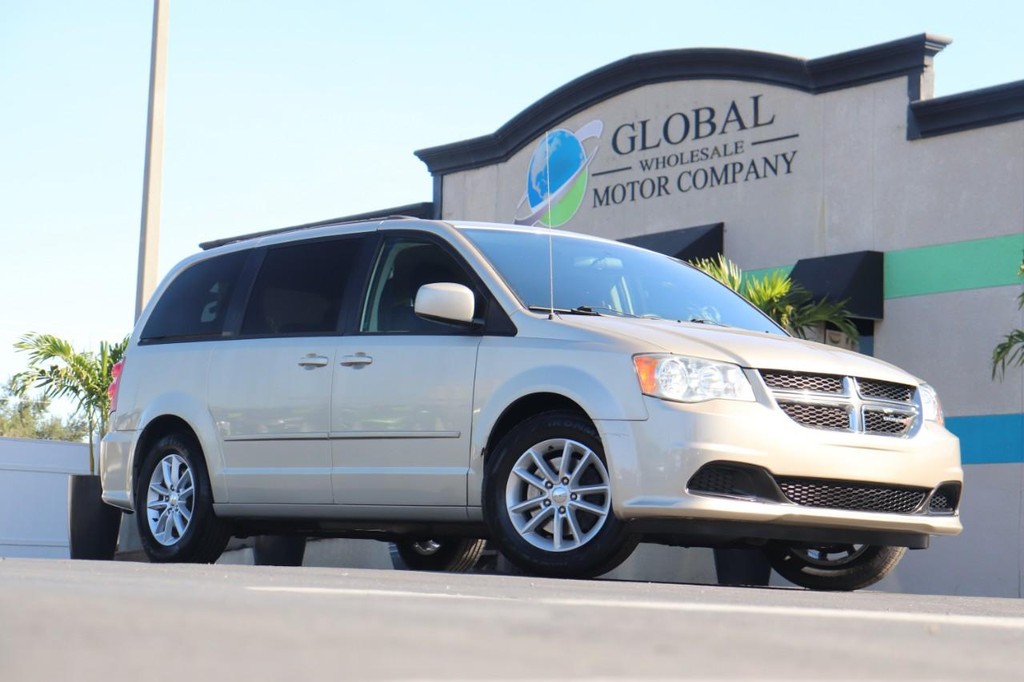 2014 Dodge Grand Caravan SXT photo