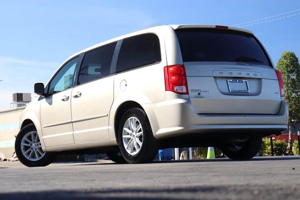 2014 Dodge Grand Caravan SXT photo