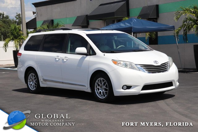 more details - toyota sienna