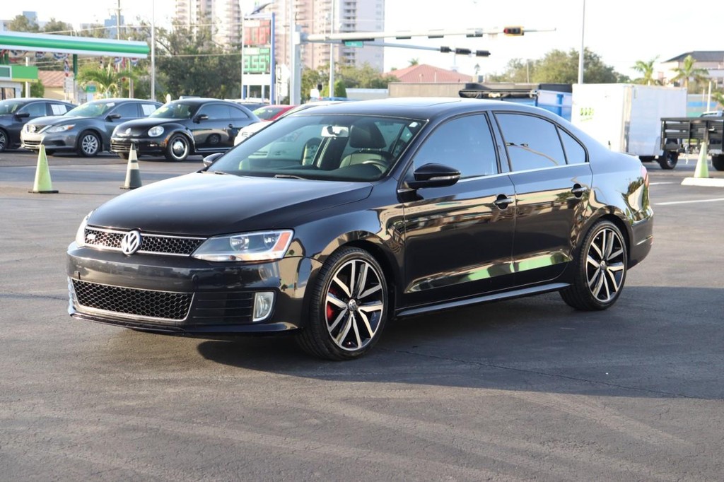 2013 Volkswagen Golf GLI Autobahn photo 3