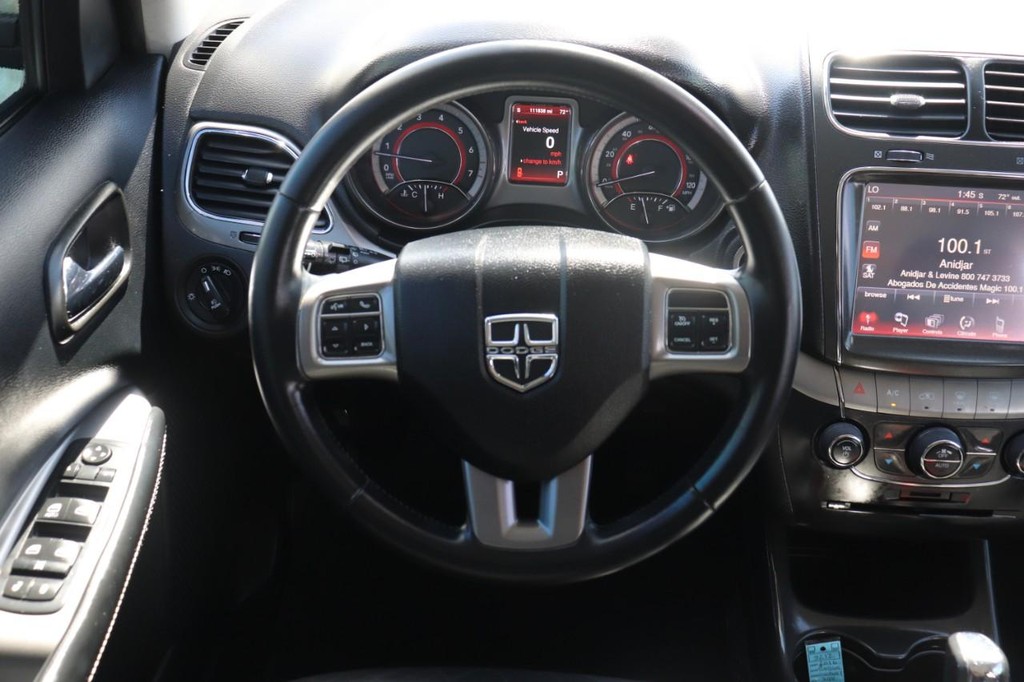Dodge Journey Vehicle Full-screen Gallery Image 25