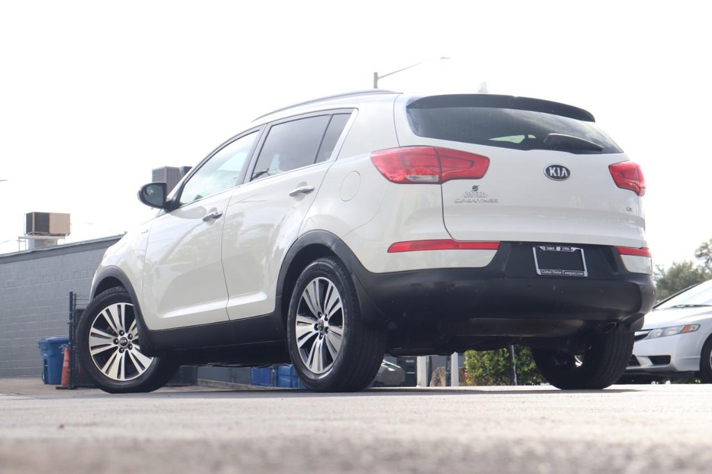 Kia Sportage Vehicle Full-screen Gallery Image 27