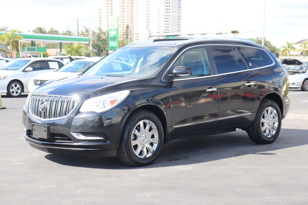 Buick Enclave Vehicle Full-screen Gallery Image 03